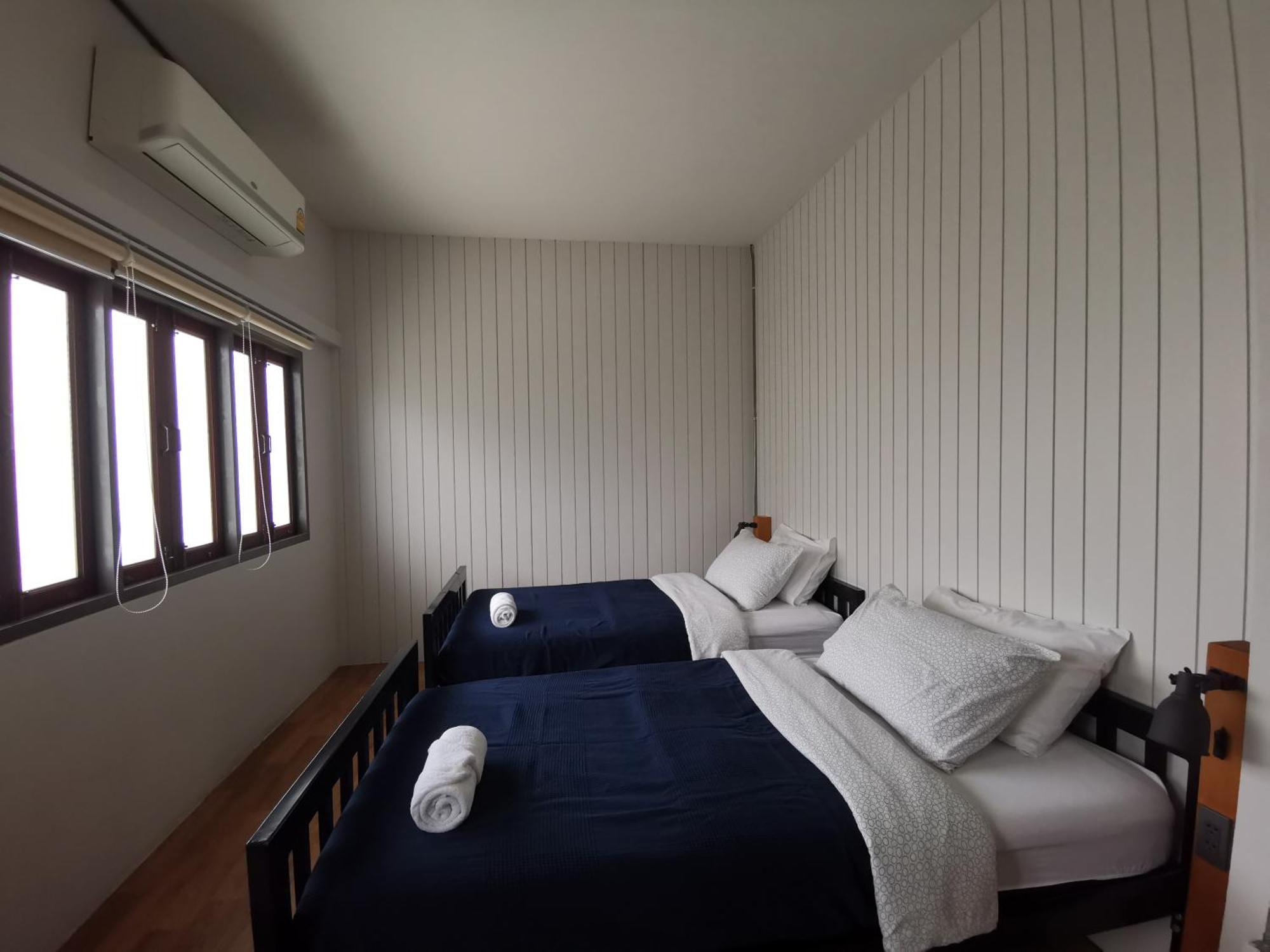 Liaw Base House Hostel Bangkok Exterior foto